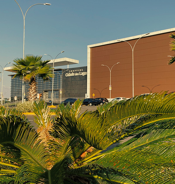Região de economia diversificada no Shopping Cidade dos Lagos